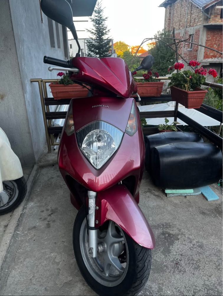 Honda dylan 125 хонда