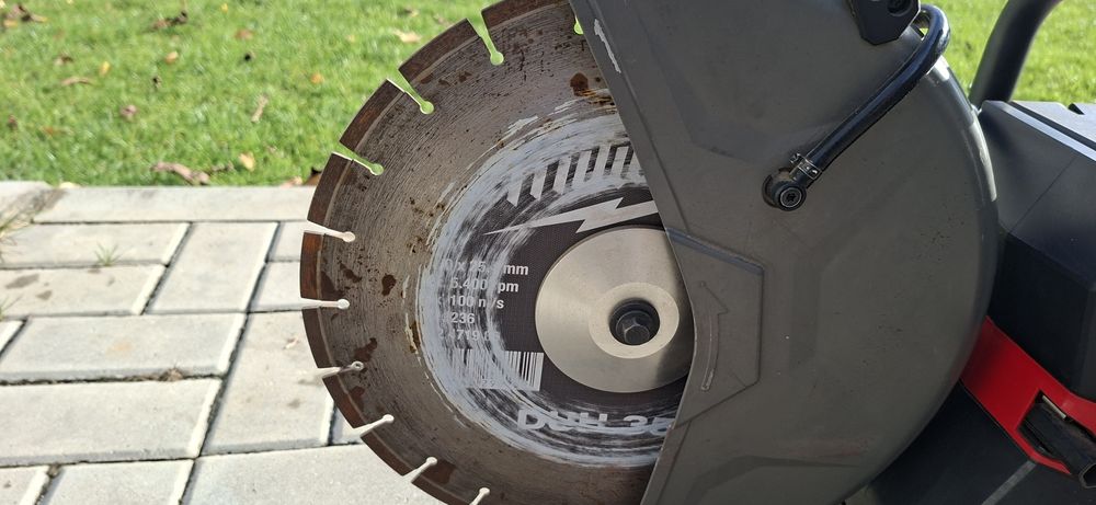 Milwaukee fierastrau