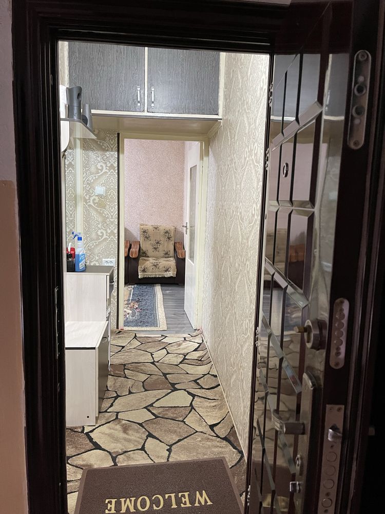Продается 2-х переделана в 3-х комнатную квартиру