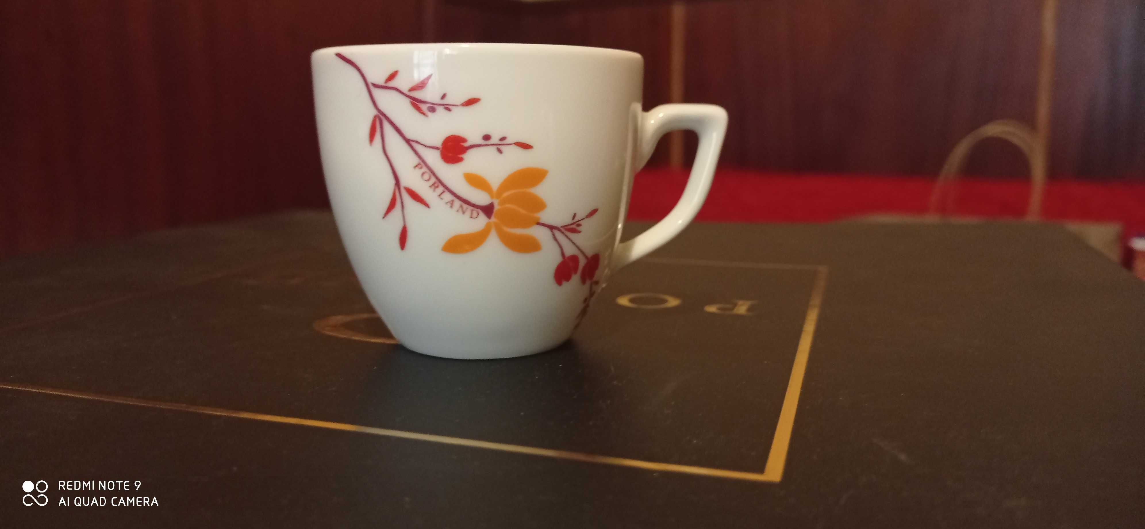 Продавам нов турски сервиз за кафе марка „Порлан”