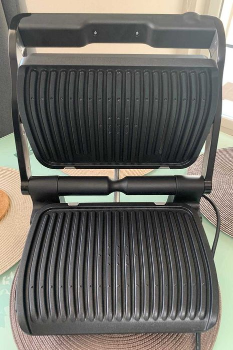 Grătar electric Tefal OptiGrill+, cu 6 programe