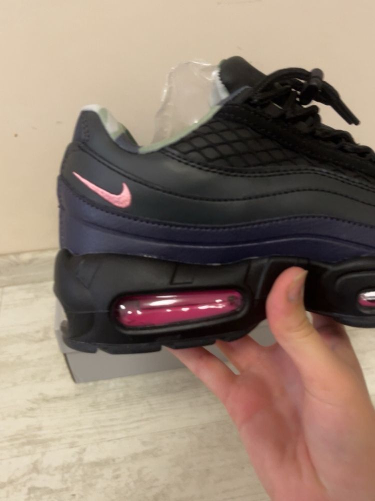 Nike x Corteiz Air Max 95 "Pink Beam"