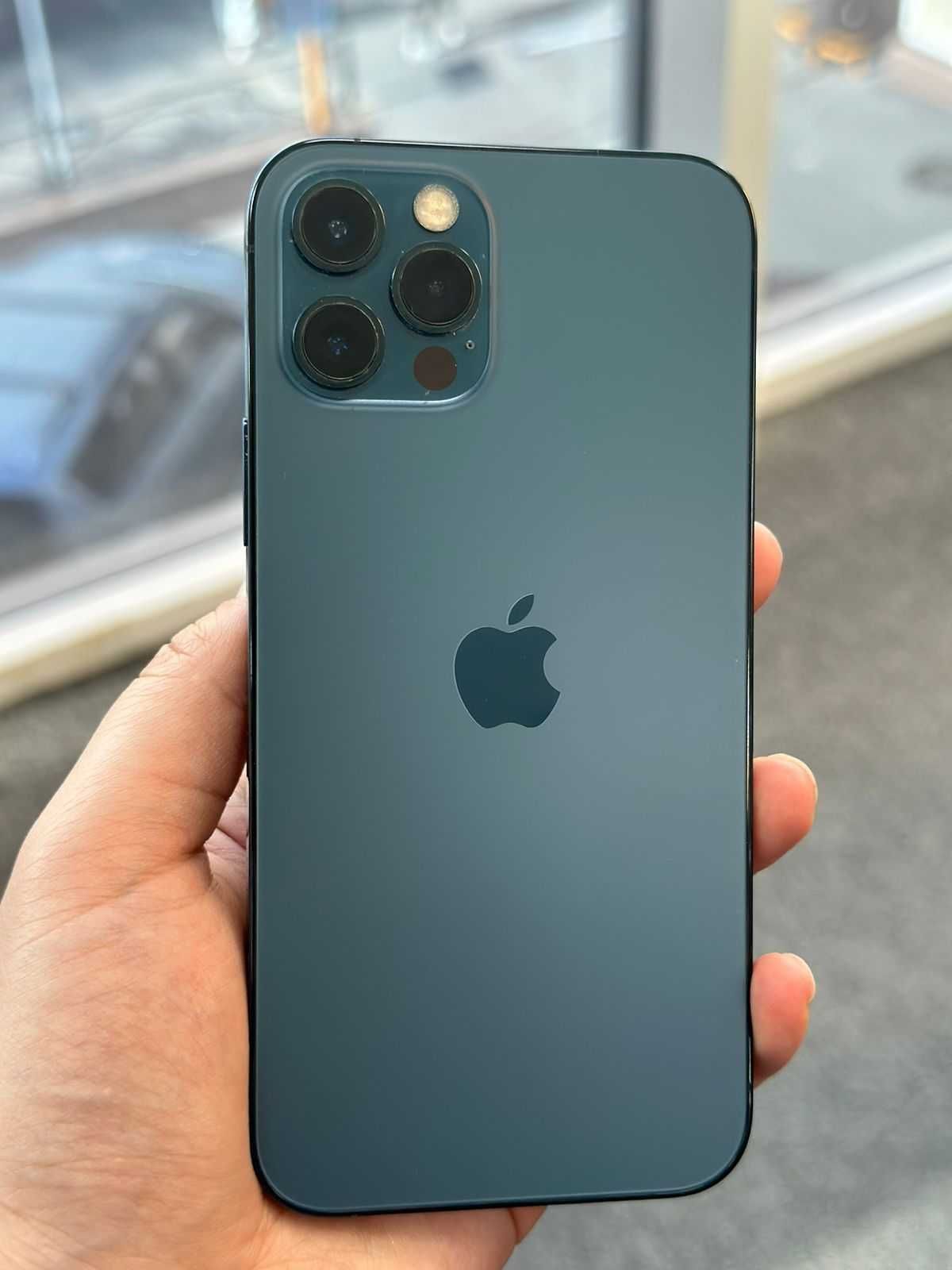 iPhone 12 Pro 128 blue