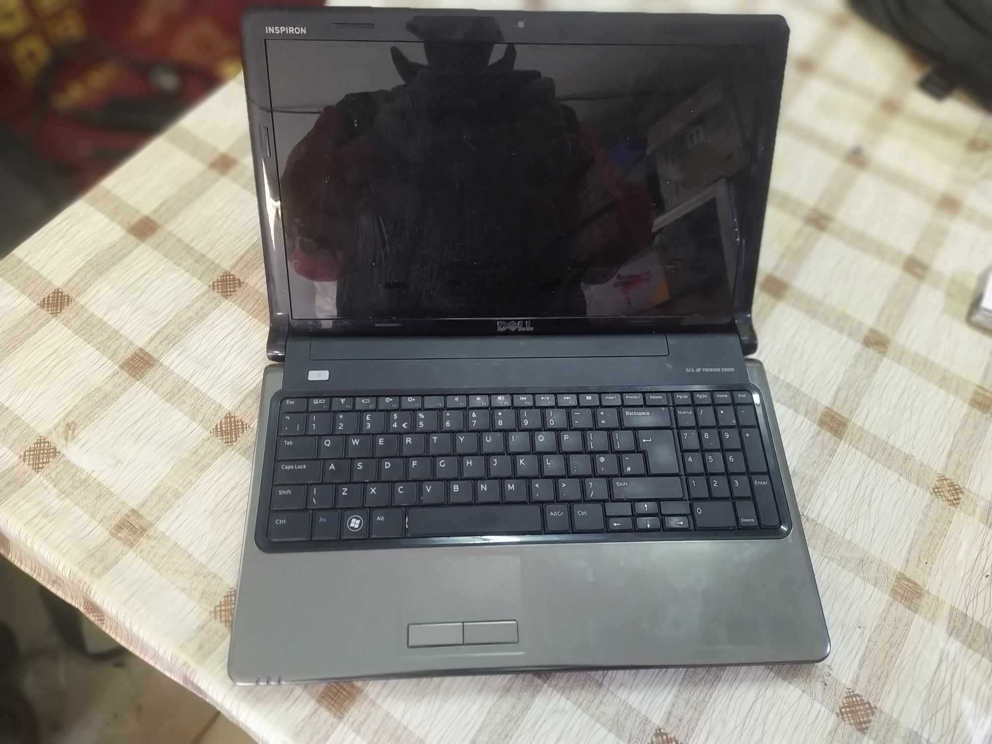 Лаптоп DELL 1564 i3 330M, 2,13GH /3GB RAM + лиценз за Win 7