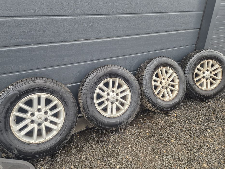 Jante Toyota Hilux 6x139 pe 17 cu anvelope Hifly 265/70 M+S