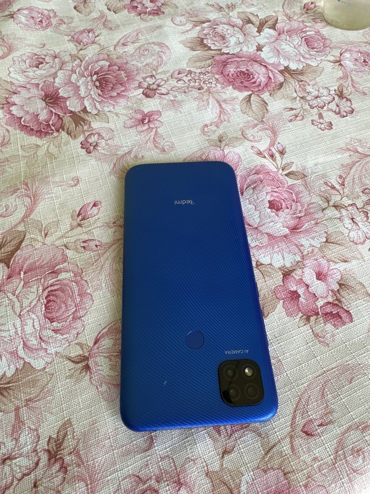 redmi 9c xolati yaxshi zapchastga beriladi yonme qogan