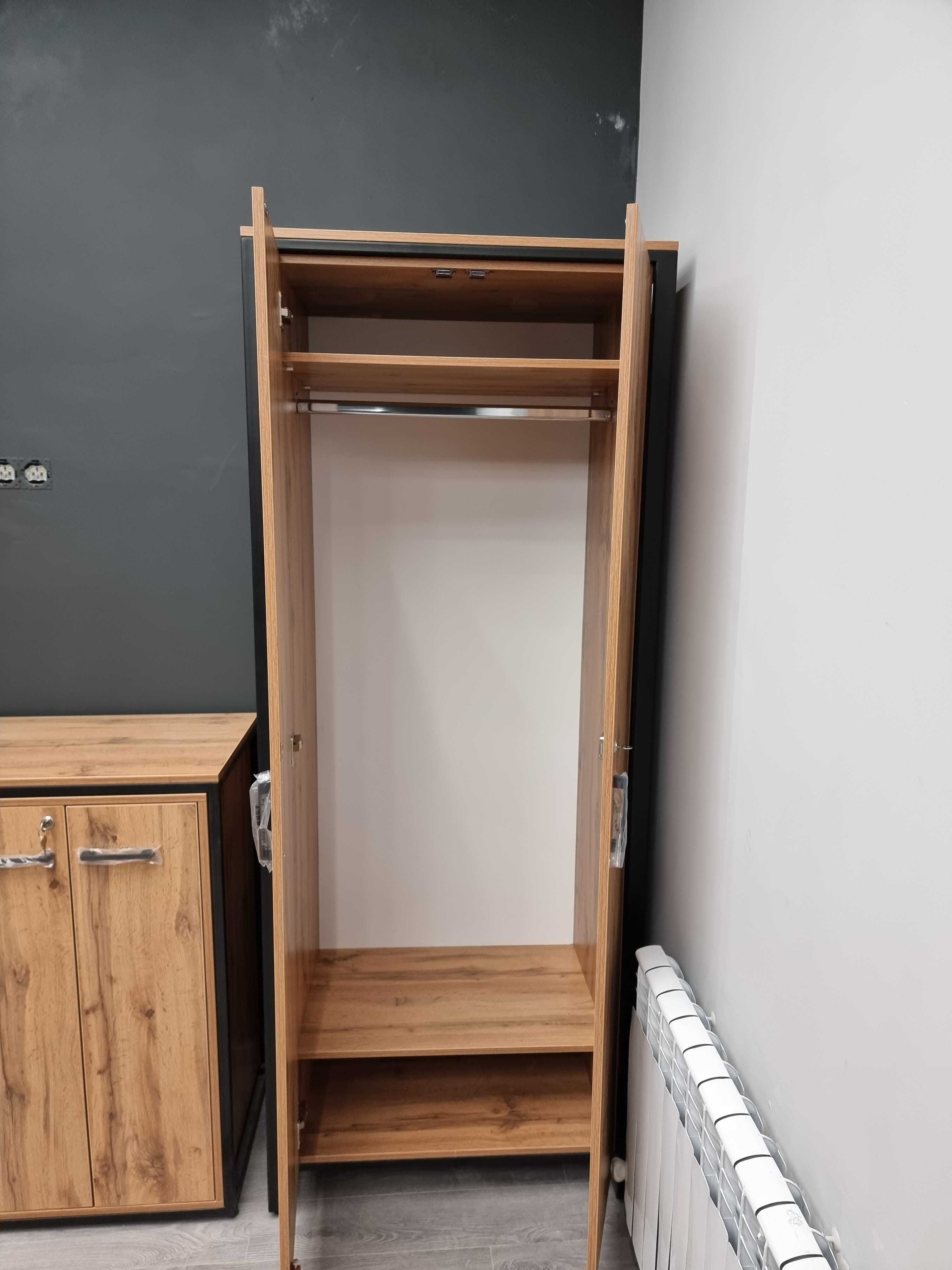 Шкаф для одежды для офиса и дома в стиле лофт