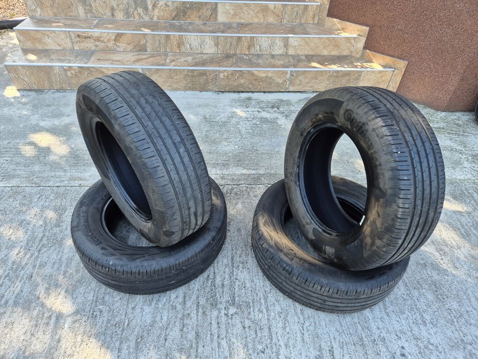Anvelope vară Continental 215/65R16