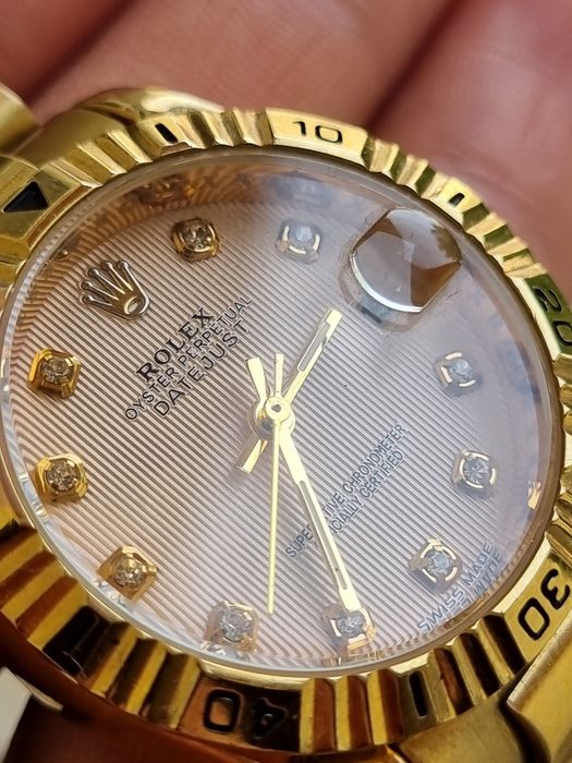 Женские наручные часы