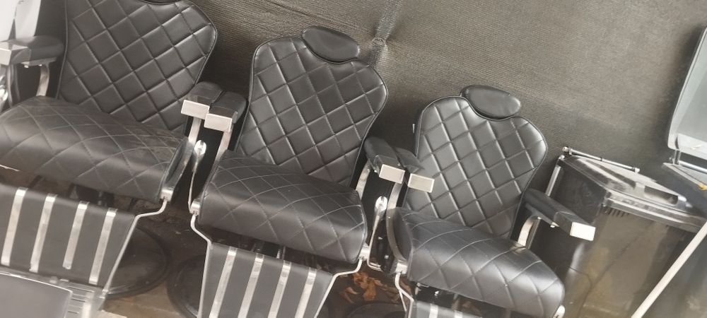 Scaun frizerie in stare foarte buna