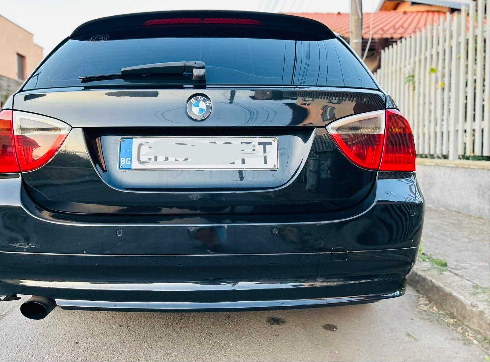 автомобил bmw 320