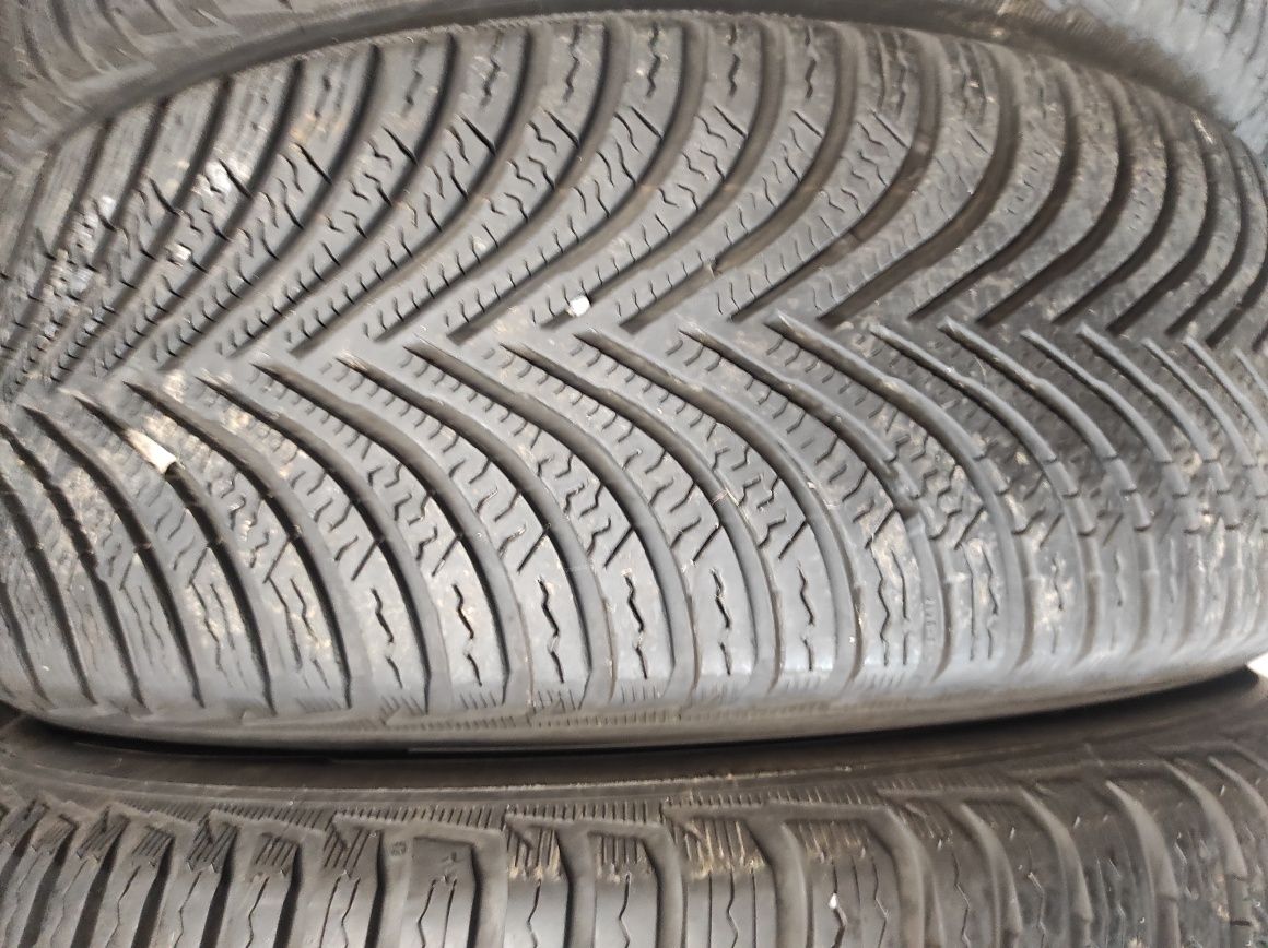 205/60/16 Michelin 4бр.