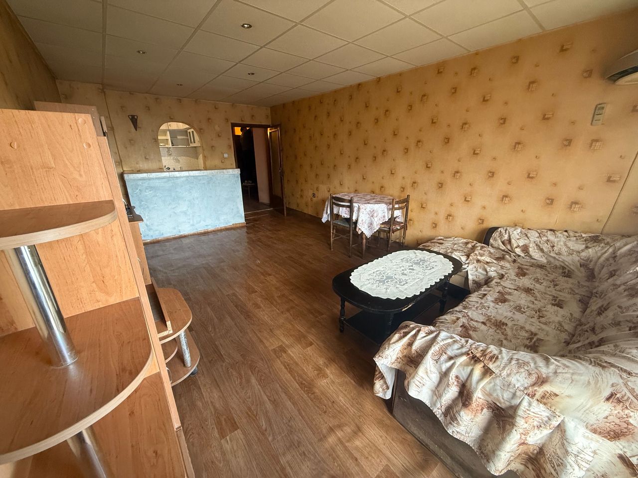 Дава се под наем Тристаен апартамент в Стара Загора, Била - 124 кв.м за 255 € - Снимка #1