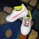 Pantofi sport Puma Carina Street 28,5 UE