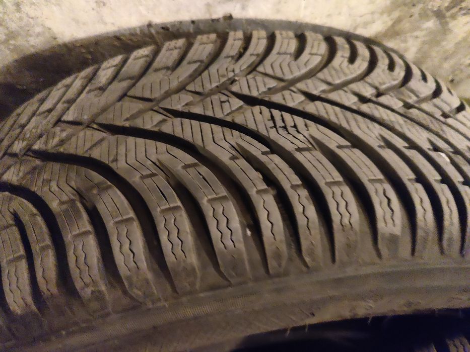 Зимни гуми с джанти за BMW (БМВ) E46