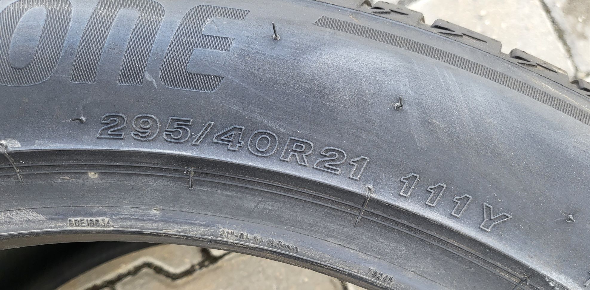 Anvelope turism vara noi Bridgestone 295 40 21