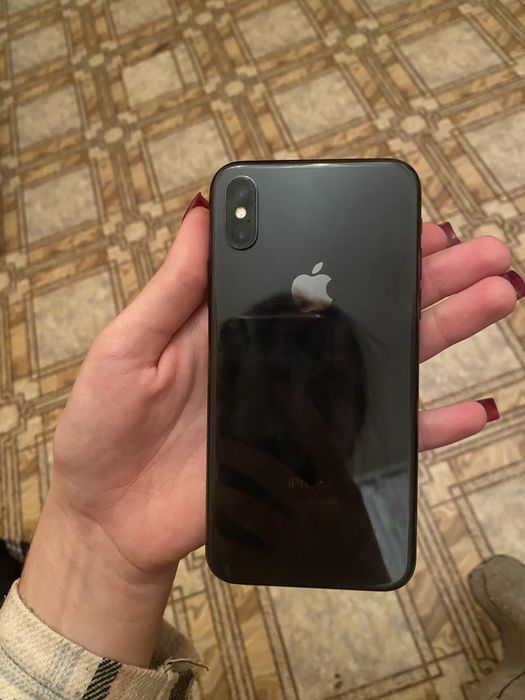 Продам айфон 10(x) срочно