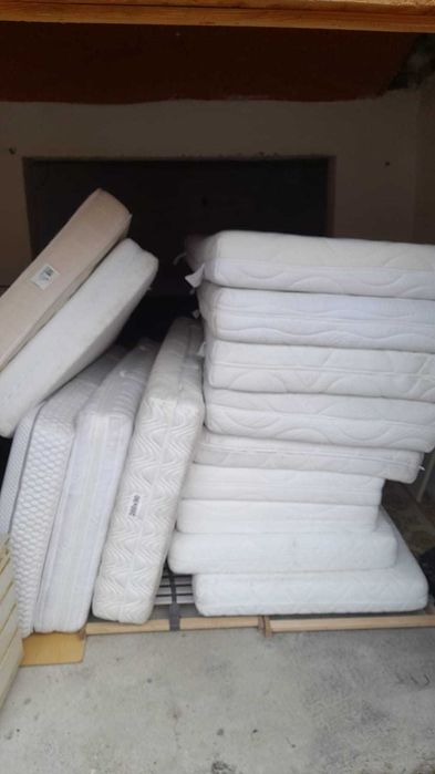 Vănd saltele de 90cm x 200cm,la 299 ron/buc,la Oradea
