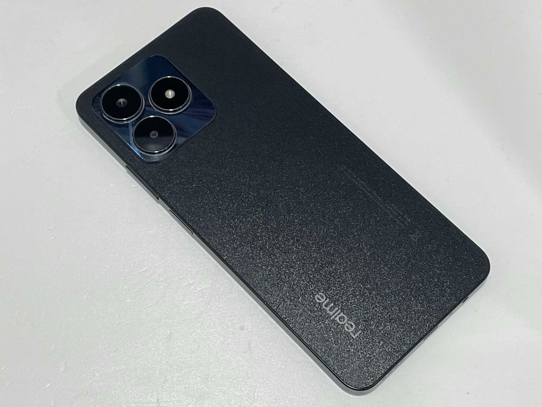 Realme C53 – 128GB / 6GB RAM