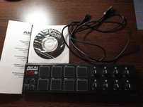 AKAI LPD 8 + cablu USB
