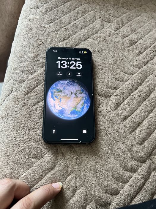 Айфон 13 в хорошем состоянии