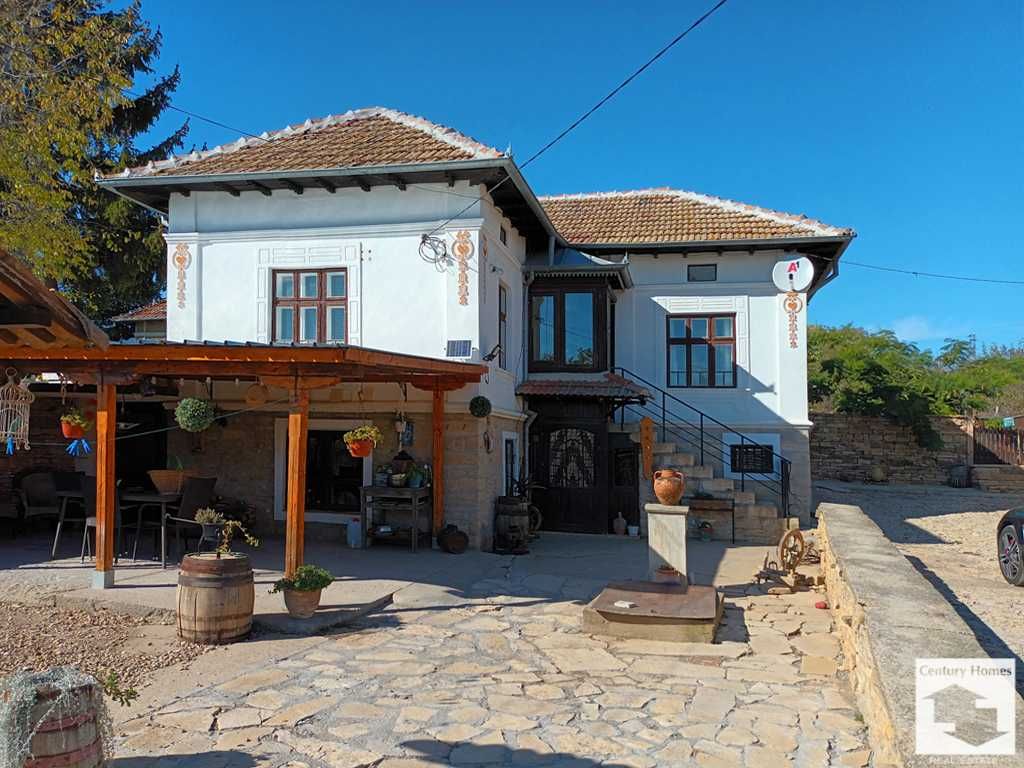 145267 Къща с басейн в с. Ст. Стамболово, на 30 км. от В. Търново