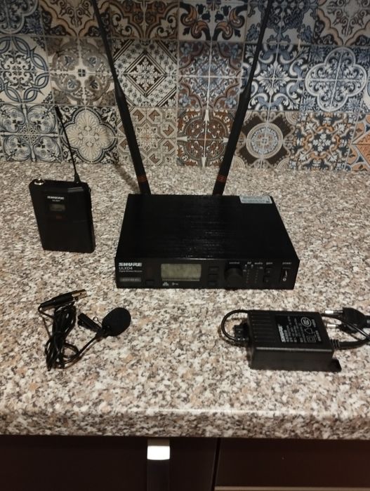 Shure ULX -d4 cu bodypack pentru instrument
