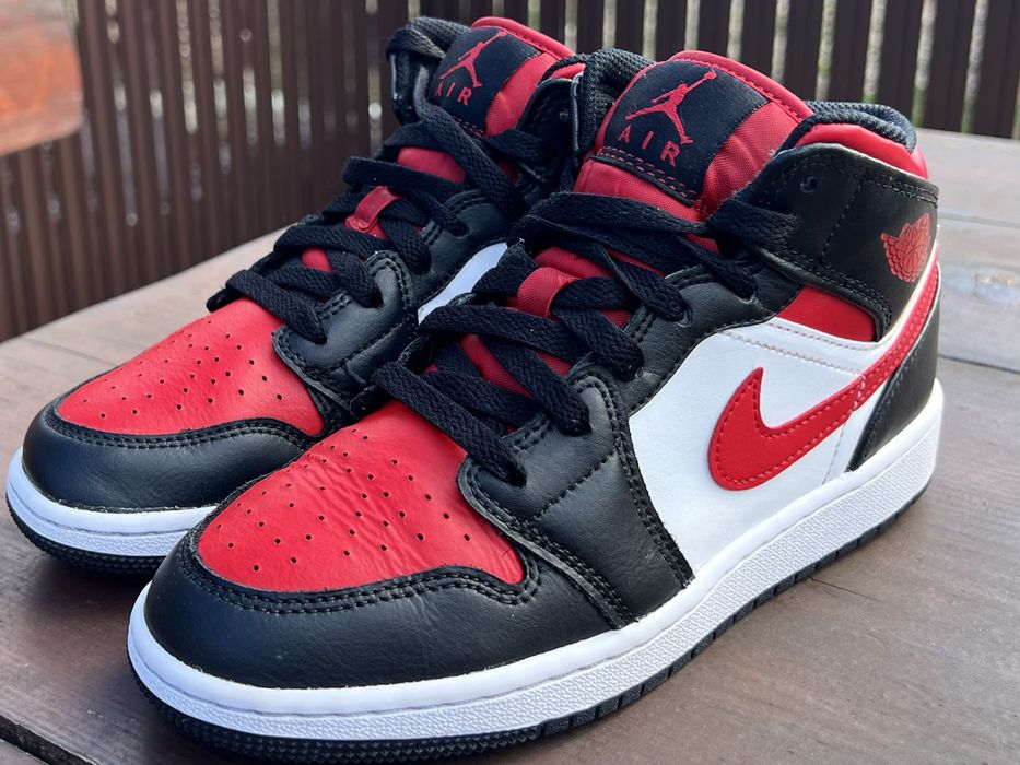 Air Jordan 1 Mid.. produs original