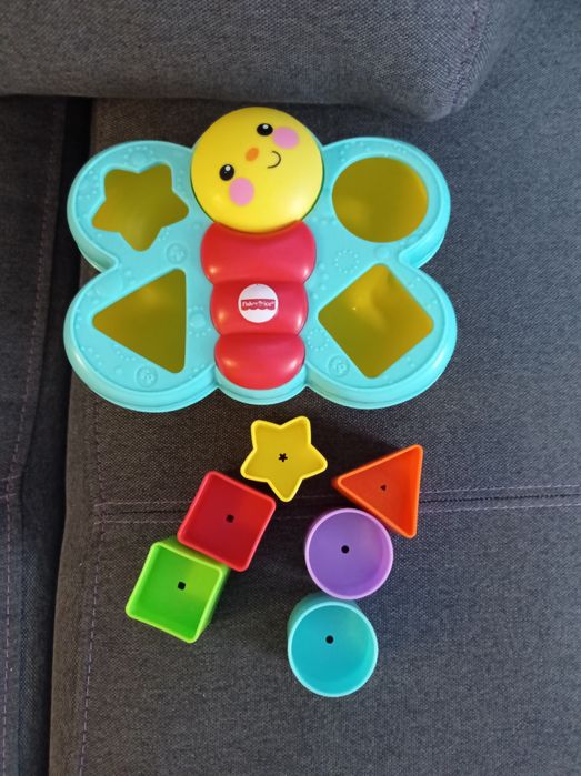 Сортер Fisher price пеперуда и сортер къща
