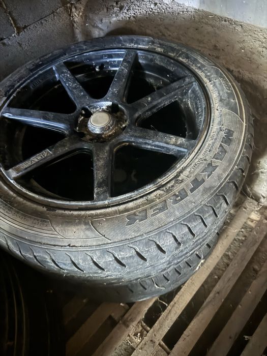 Титанка оригинал не китай 215/55/17 состояние хорошое , нет варки .