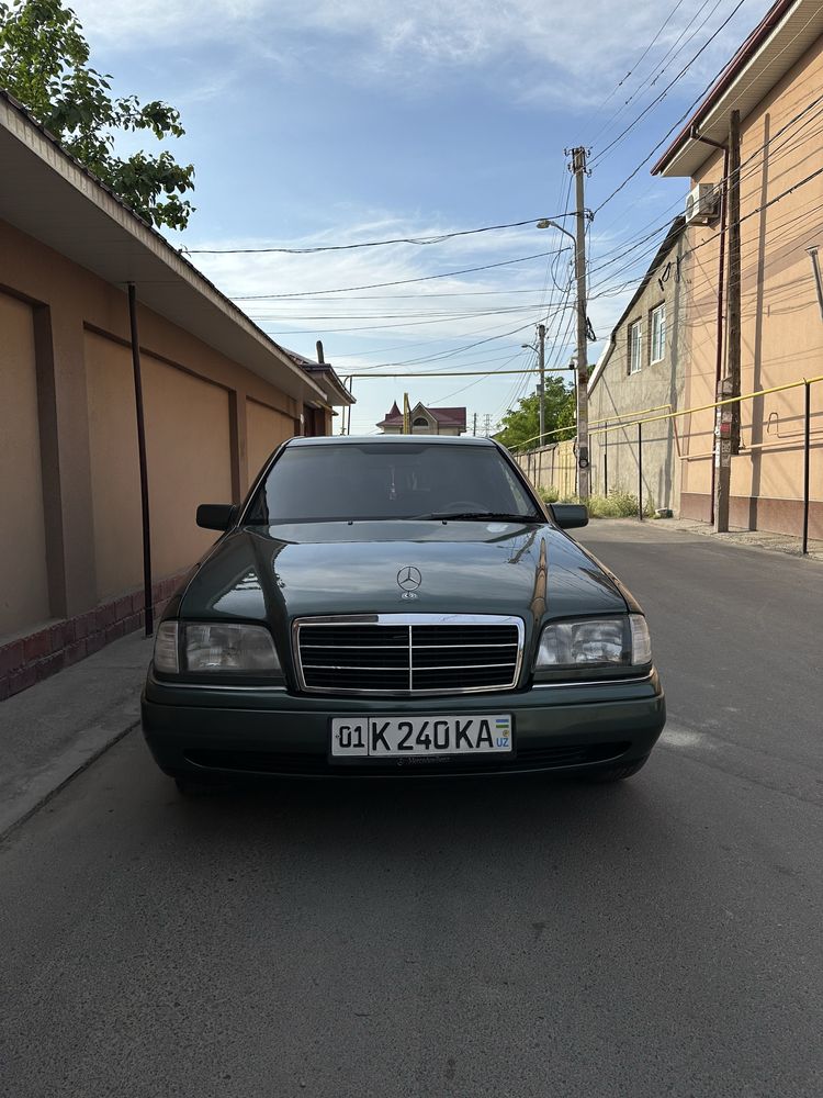 Mercedes benz w202 c180 sotiladi holati yaxshi