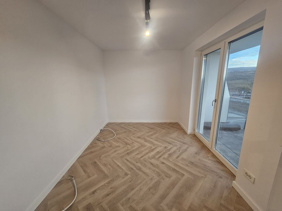 P.F. Vand apartament 2 camere Elite City