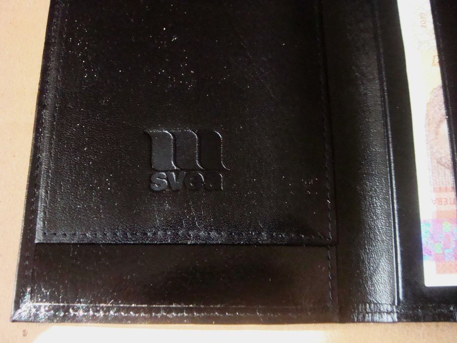 Мъжки кожен портфейл