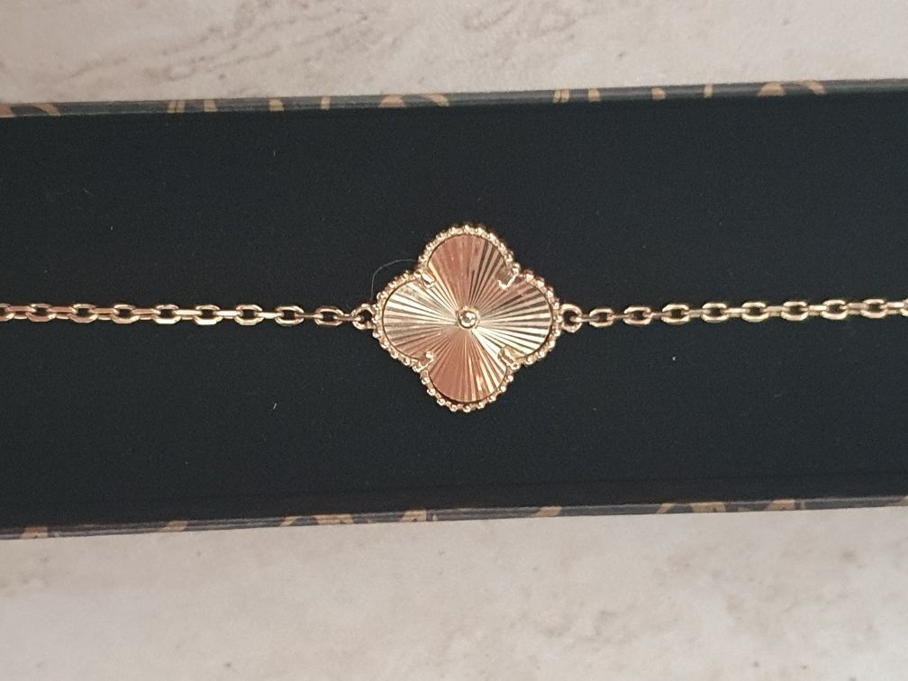НАМАЛЕНИ!14к.златна гривна- 3.2гр. и сребърни гривни  тип Van cleef
