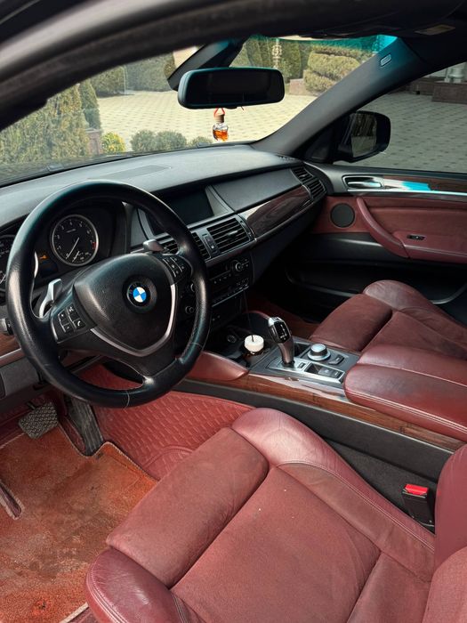 Продаю Bmw X6 в хорошем состоянии