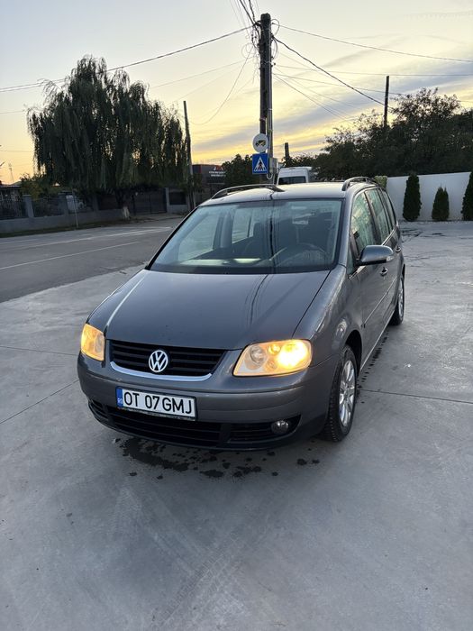 TOURAN 1.9 TDI 2006 7 Locuri
