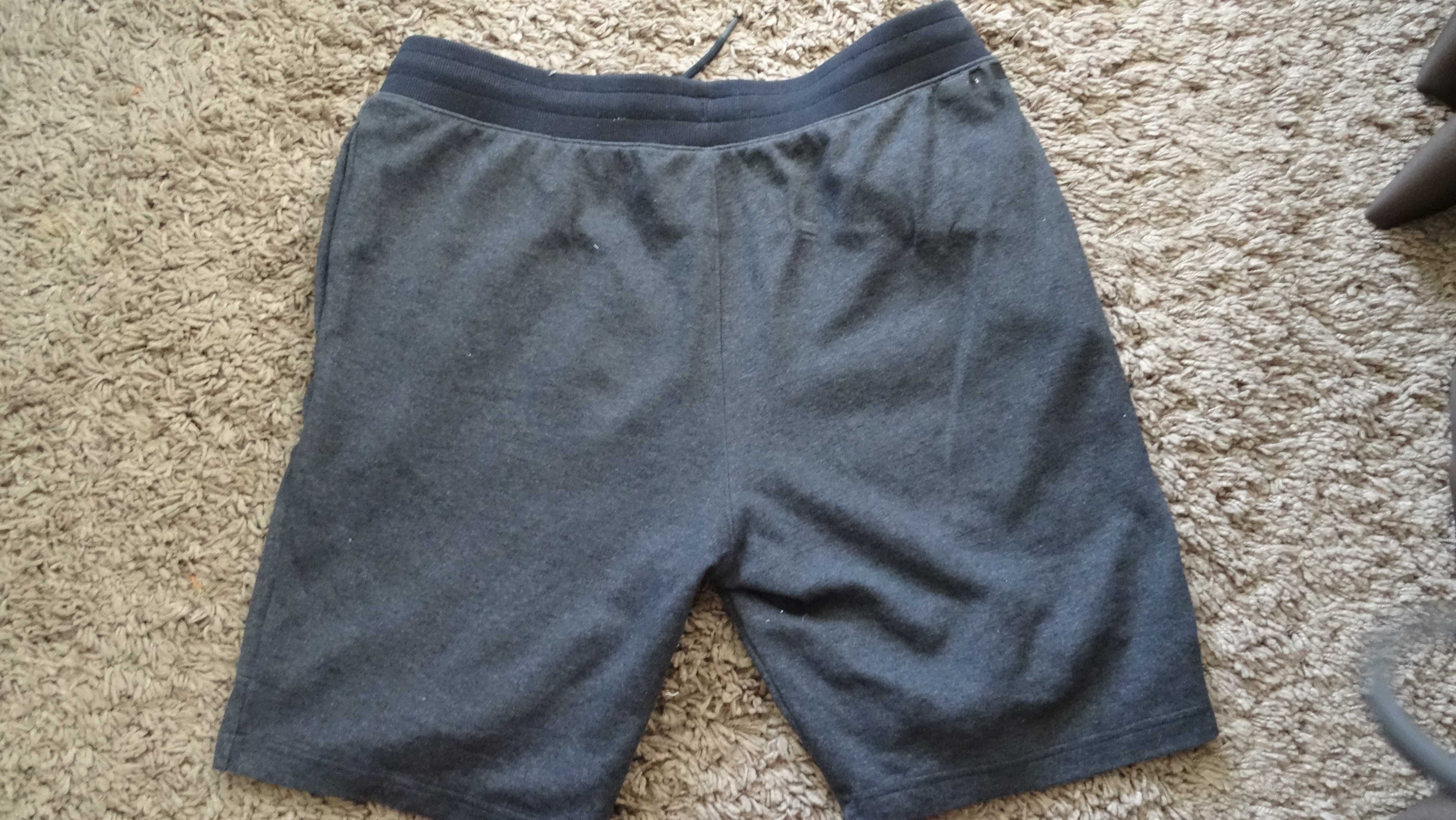 under armour  XL