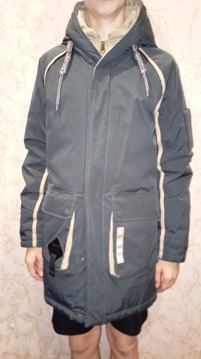 Продам зимнюю куртку подростковую