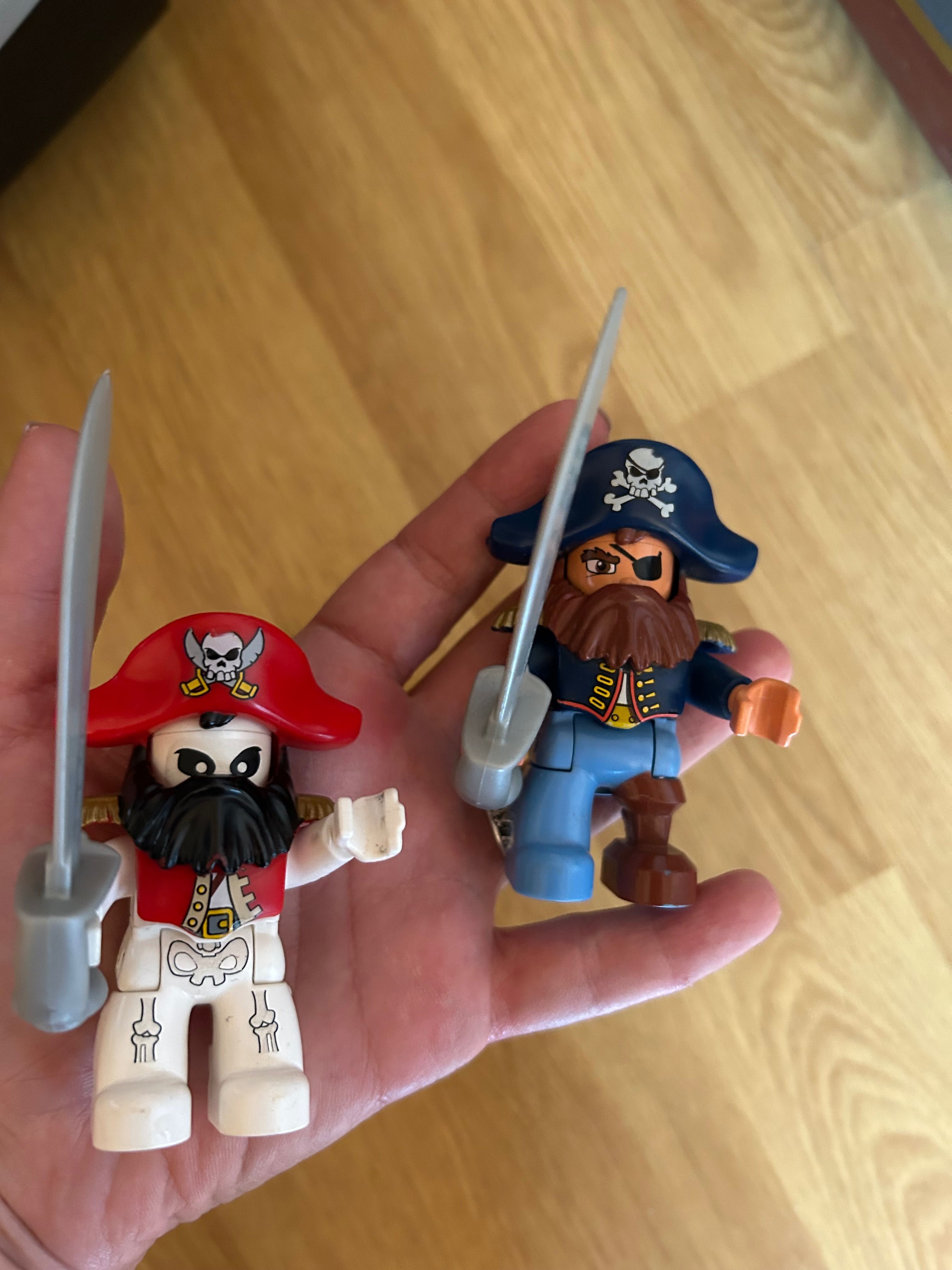 НЕНАЛИЧНО! Пиратски кораби Lego Duplo