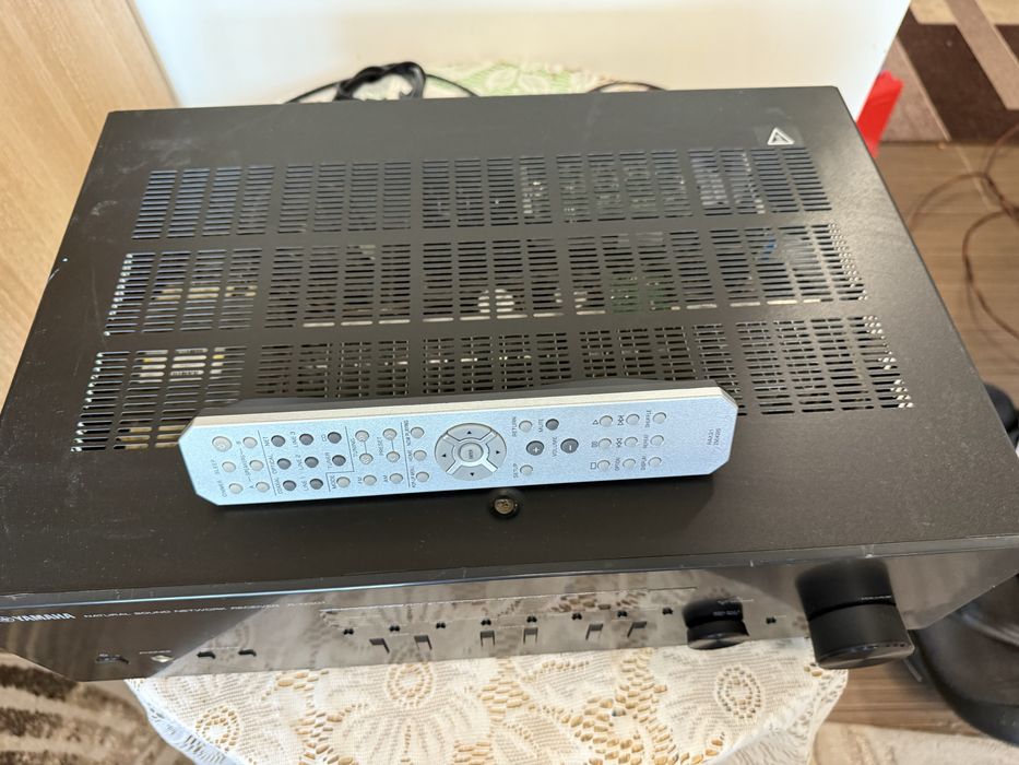 Yamaha R-N301 съерео