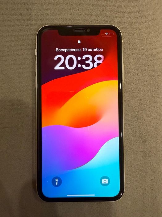 Продам iPhone 11