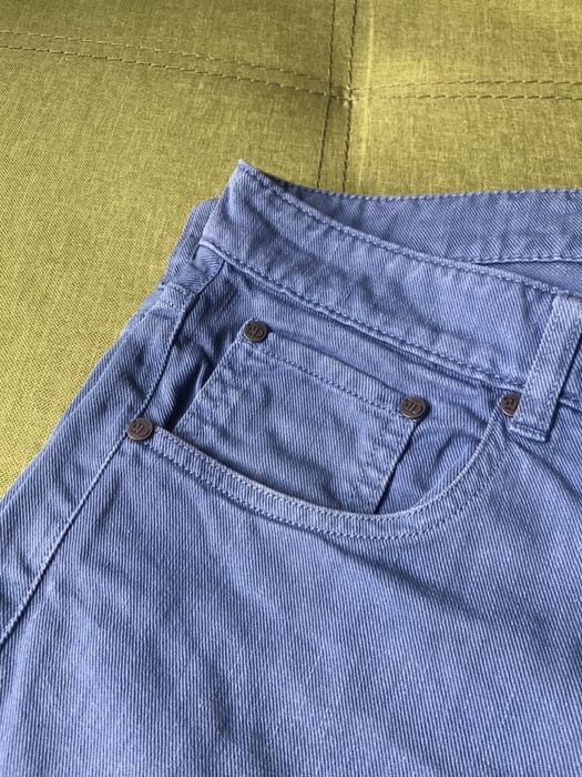 Светло сини дънки