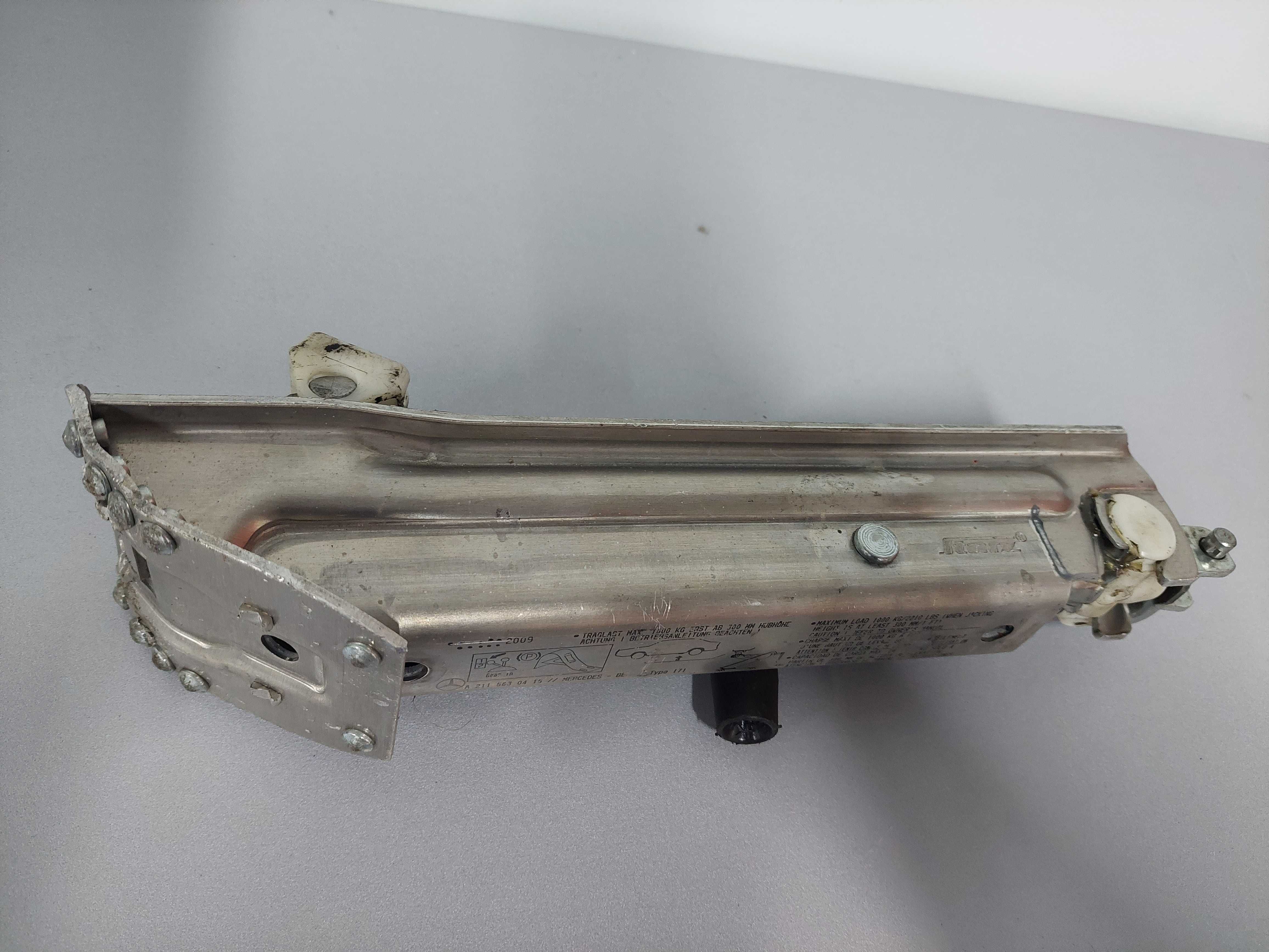 Cric AUTO Aluminiu OEM Mercedes A Class B Class CLA GLA CITAN