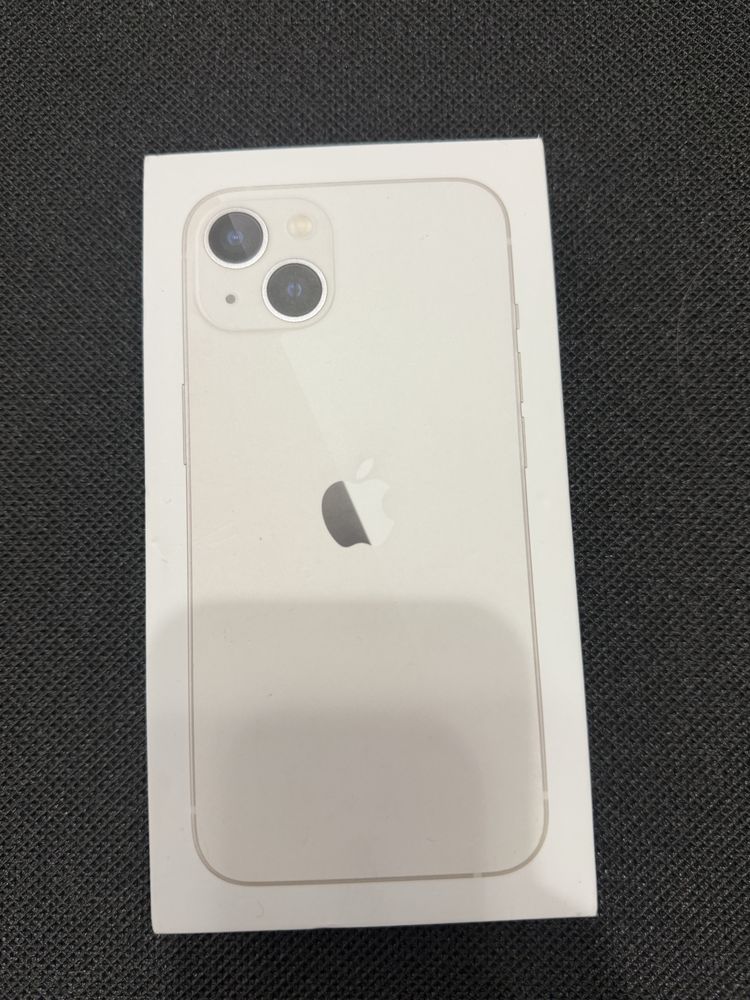 Iphone 13 256GB Бял