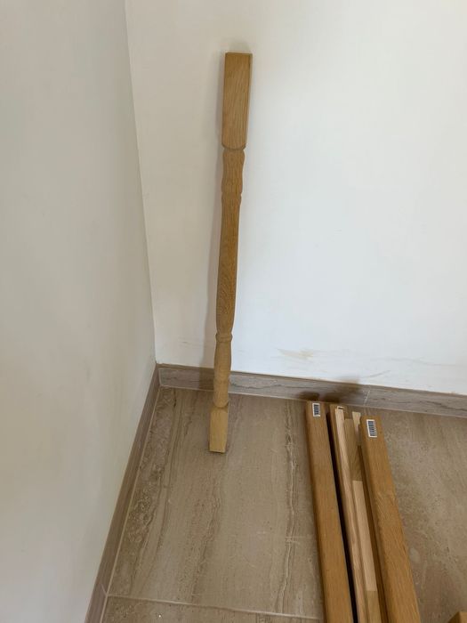 Balustradă scări din lemn de stejar