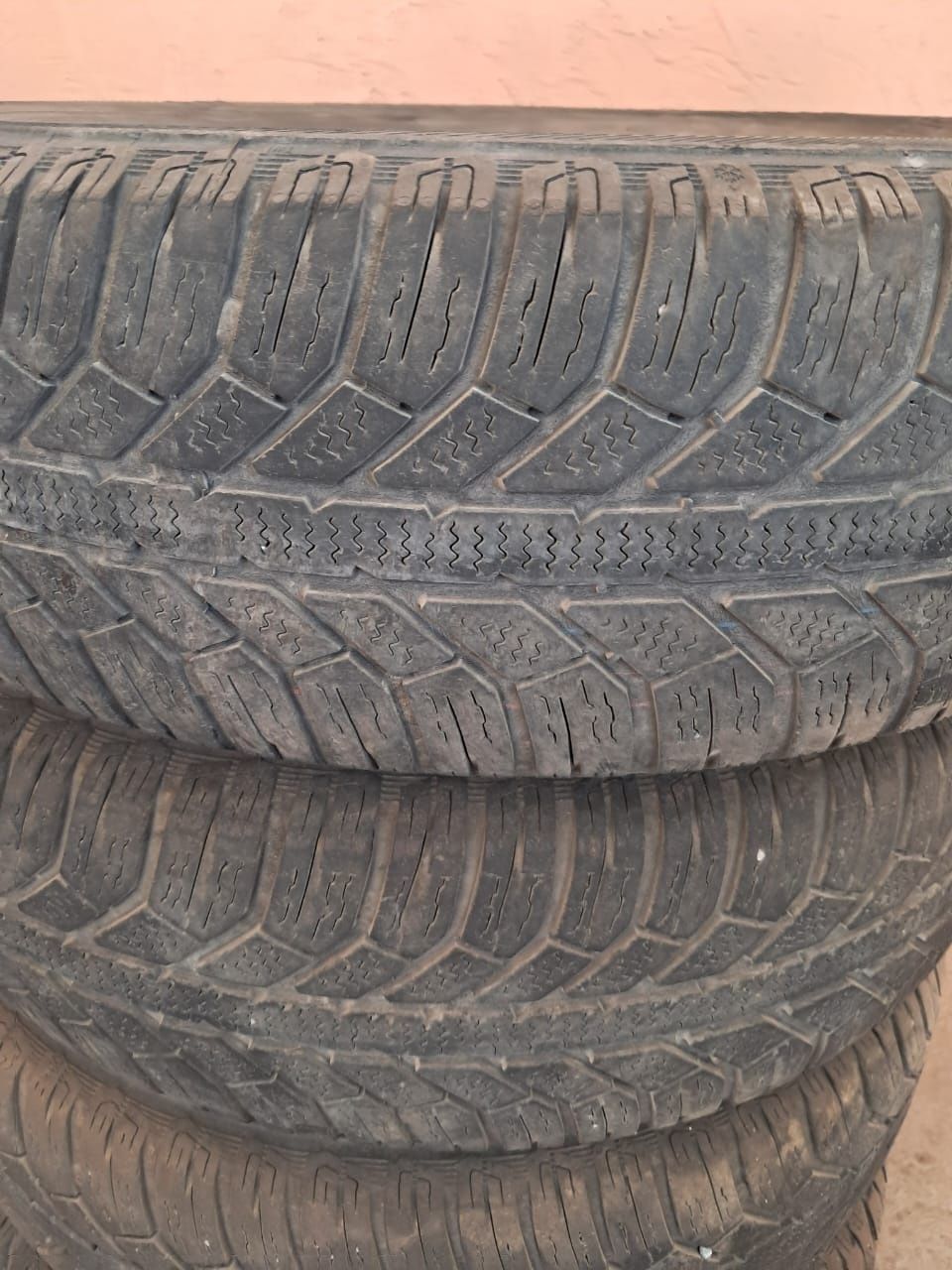 Шины зимние 175/70 R14