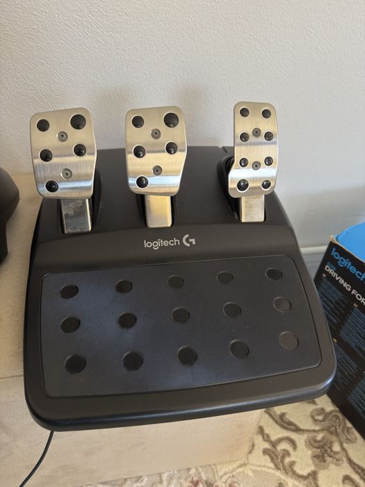 Volan Logitech G29