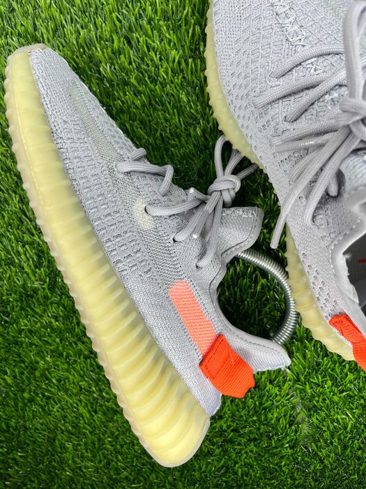 Adidas Yeezy Boost 350 V2 "Tail Light" Мъжки Маратонки