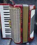 Acordeon Hohner Concerto  II cu 72 baśi