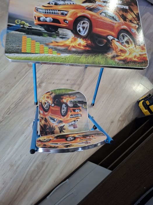 Детска маса и столче